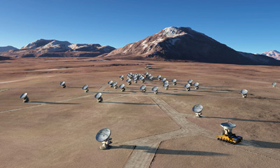 Las 66 antenas de ALMA podrían tener instalado instrumental desarrollado en Chile si el prototipo es aprobado.